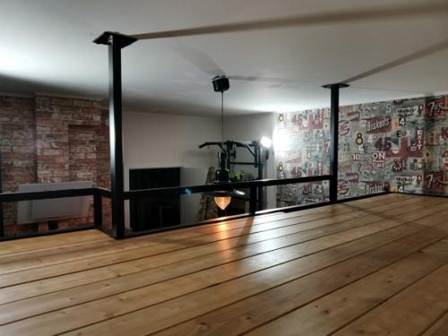 Вот такую кровать смастерили. 04