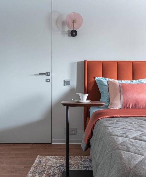 Дизайнер Елена Акимова оформила современный эмоциональный интерьер в креативном лофт - квартале. 02