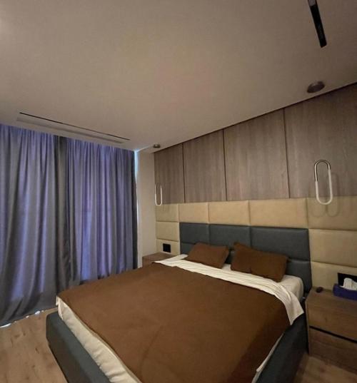 Когда ремонт целый год проходил. 03