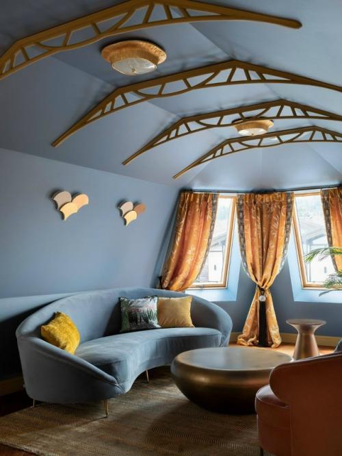 Дом в приморском крае преобразился и заиграл новыми красками. 01