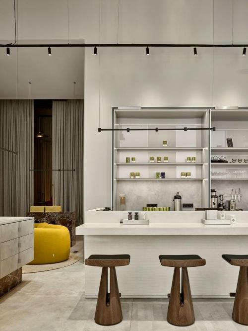 Visage Concept - это бьюти - пространство нового формата, где шопинг сочетается с атмосферой уюта и отдыха. 02