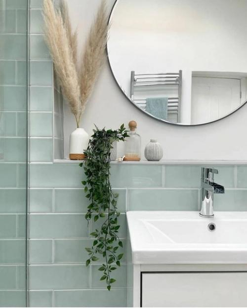 Совмещенный санузел с душевой в загородном доме. 02