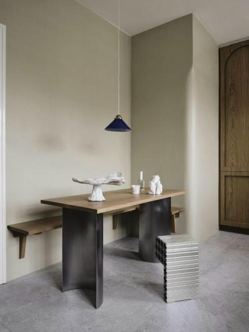 Датский архитектор и художник Александра мадирацца превратила свой дом в хеллерупе, пригороде Копенгагена, в личный манифест. 03