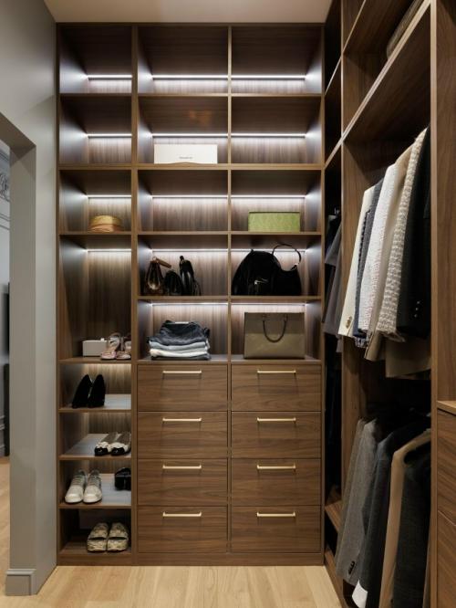 Интерьер этой квартиры студия Plan A построила на балансе спокойствия и выразительности. 05