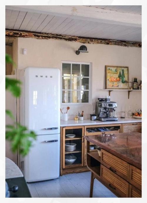 Интересный интерьер загородный домик.