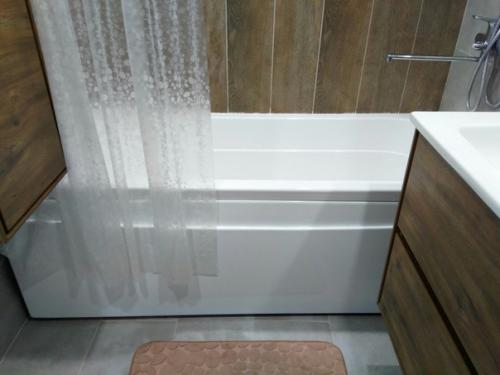 Когда покупали квартиру, я уже мечтала о том, какой интерьер будет в ванной. 03