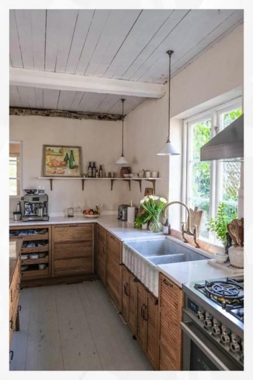 Интересный интерьер загородный домик. 01