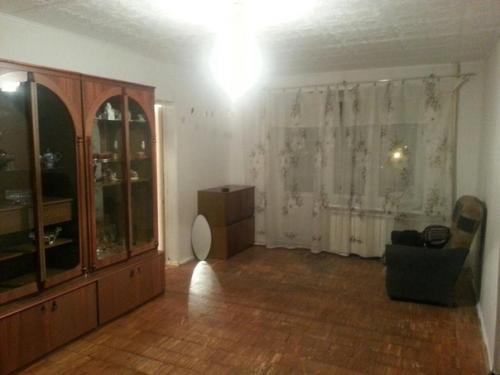 Вот такая переделка на вашу оценку. 02