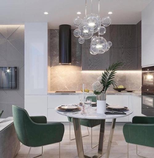 Как воздушная люстра.