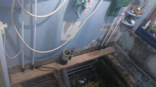 Понятно, что сейчас все делают ремонты в сером, черном и белом цвете, но это не говорит о том, что всем это нравится. 02