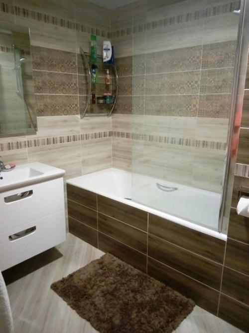 Сделали с напарником санузел в кирпичном доме.  