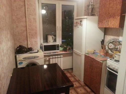 Вот такая переделка на вашу оценку.