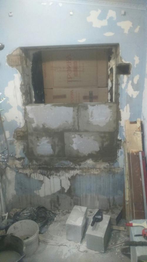 Понятно, что сейчас все делают ремонты в сером, черном и белом цвете, но это не говорит о том, что всем это нравится. 04