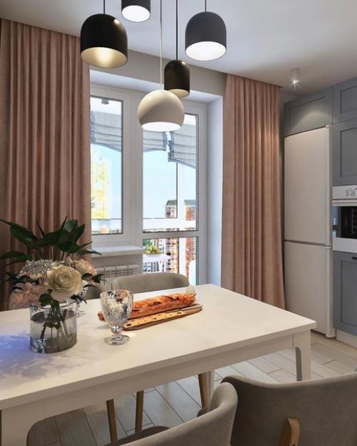 Интересное оформление стены у обеденного стола.