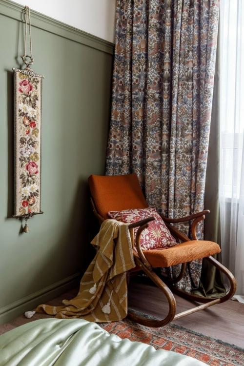 В этой небольшой квартире дизайнер Наталья чопенко объединила яркие детали, смелые решения и предметы с историей. 07