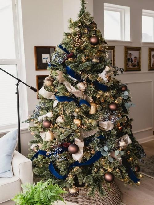 Оригинальность часто из нового взгляда на привычные вещи рождается. 06