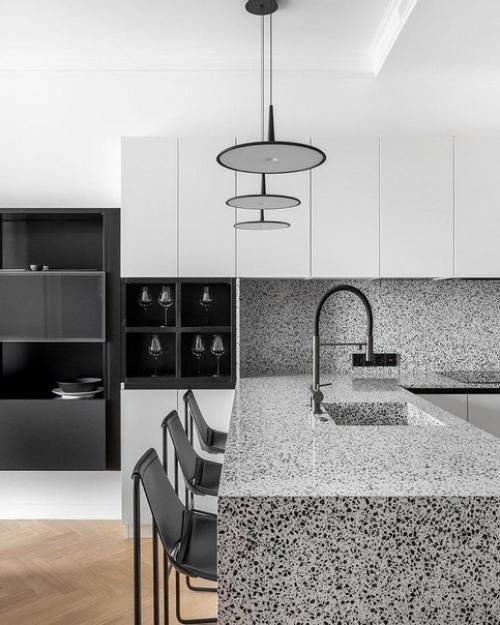 Дизайнер Александра Бурмистрова оформила сдержанный интерьер апартаментов площадью 120 кв. 02