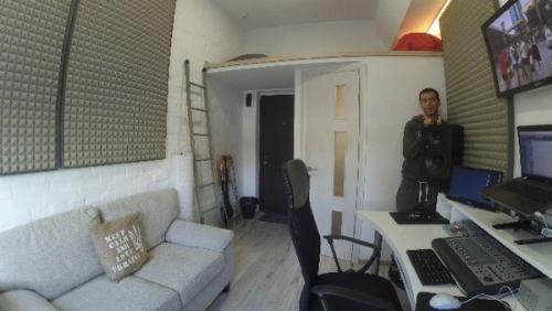 Для работающего человека больше и не нужно 11 кв. 02