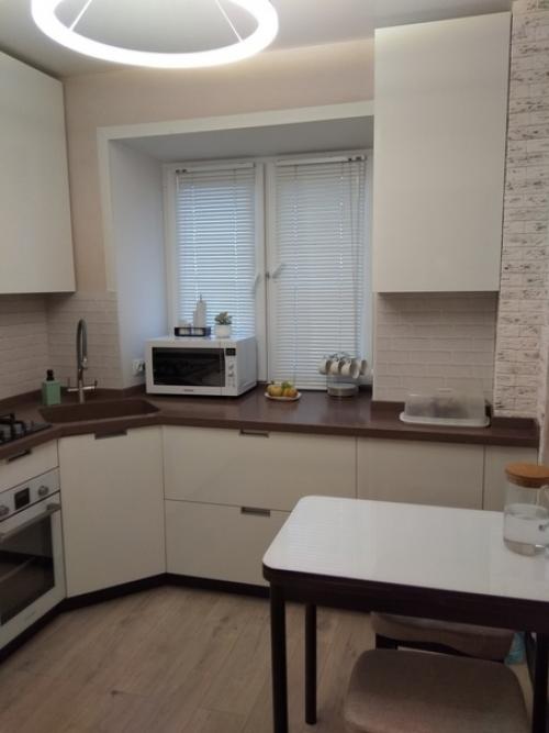 Перепланировка в небольшой кухне.