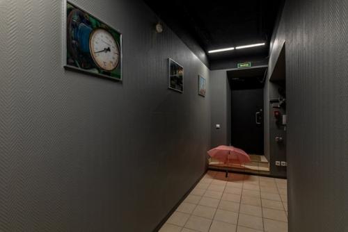 Немного дизайнерской фантазии, и пестрые безвкусные узоры превращаются в современный стиль. 01