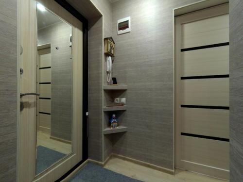 Конечно же, всё внимание на фламинго. 09