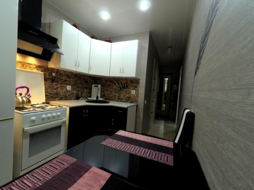 Конечно же, всё внимание на фламинго. 05