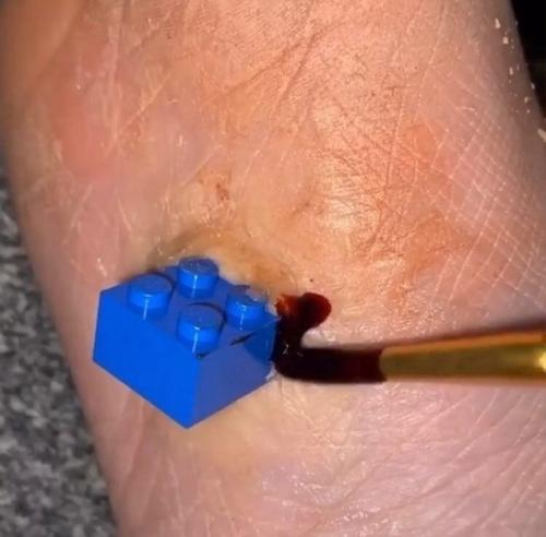 О боги.  Как можно так не любить своего ребенка. 01