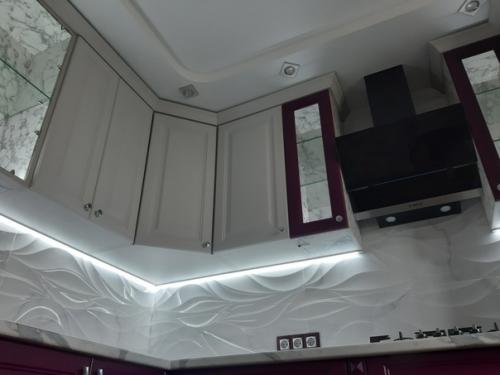 Вот такой нестандартное цветовое решение. 09