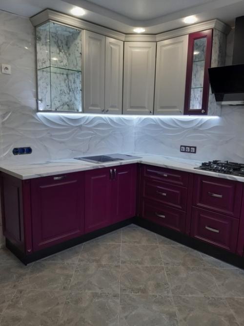 Вот такой нестандартное цветовое решение. 02