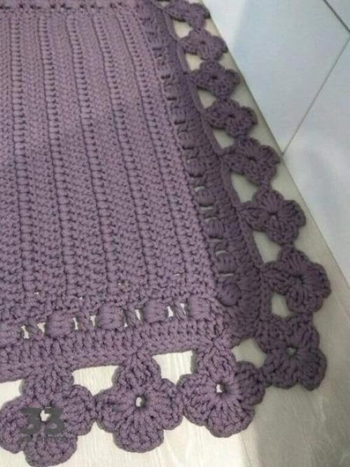 Сколько труда было вложено в эти коврики нашей бабушкой! 05