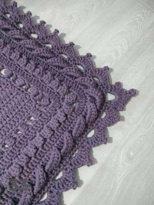 Сколько труда было вложено в эти коврики нашей бабушкой! 03