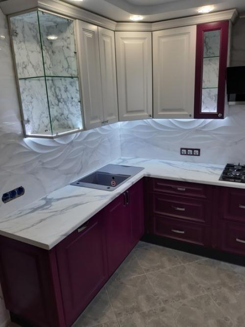 Вот такой нестандартное цветовое решение.