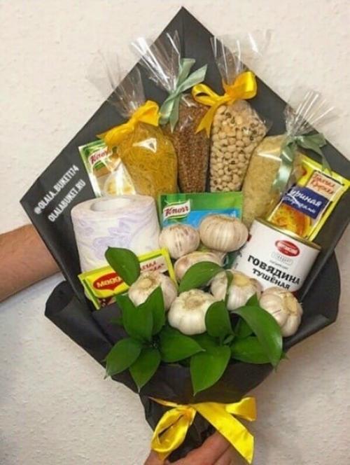 Маски сэкономили нет и антисептиков в комплекте и на имбире. 02