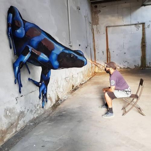 Потрясающие рисунки, такие реалистичные. 06