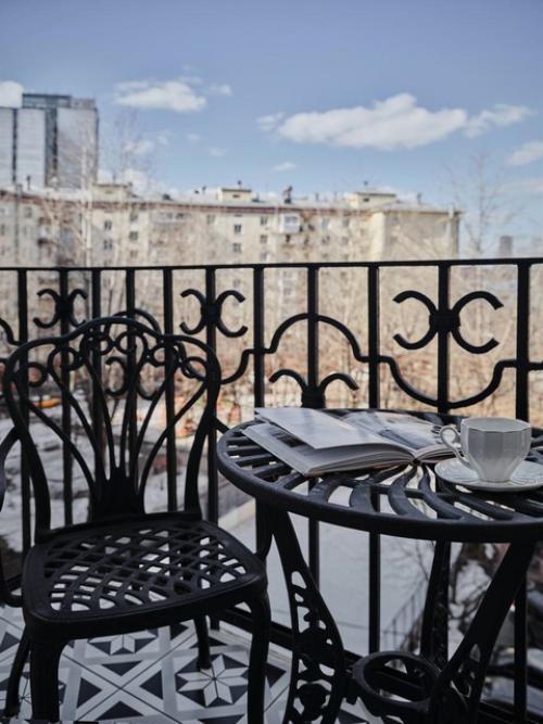 Яркая квартира в московской Сталинке. 06