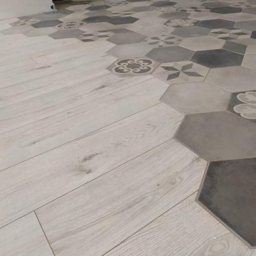 Вот такую красоту сделал на кухне жена придумала. 03