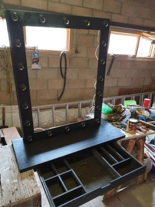 Вот такую красоту смастерил наш подписчик для своей жены.