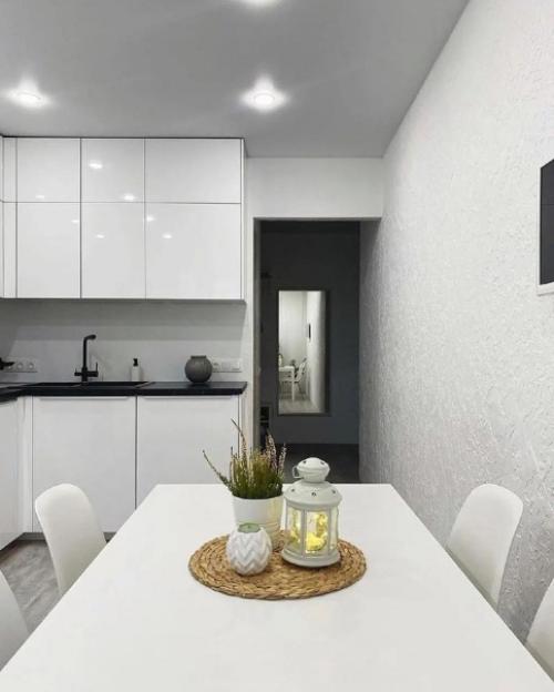 А вот интерьер в одной цветовой гамме - это не скучно.