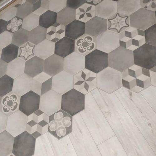 Вот такую красоту сделал на кухне жена придумала. 01