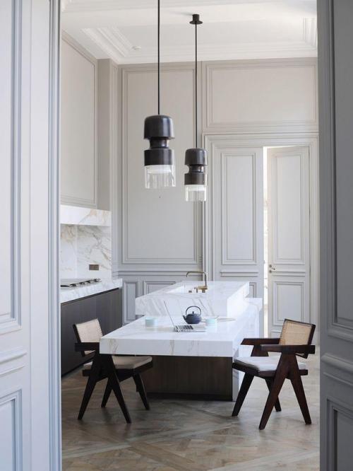 Парижская классика с современным настроением: квартира с просторной террасой. 05