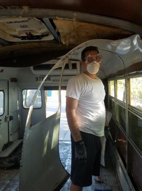 Фантастическая переделка автобуса! 01