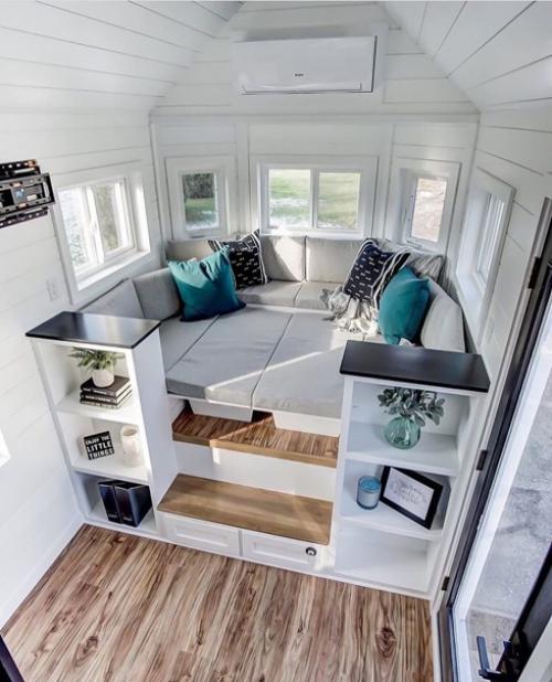 Маленький домик для работающего человека. 01