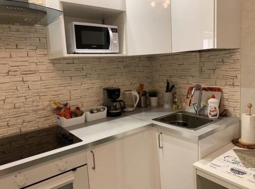 Сделали ремонт с мужем в квартире. 01