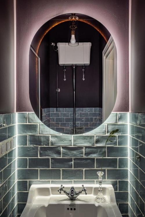 Интерьер этой светлой и элегантной квартиры в Сталинке дизайнер Анастасия венедчук создавала для артистки большого театра оперы и балета в Минске. 06