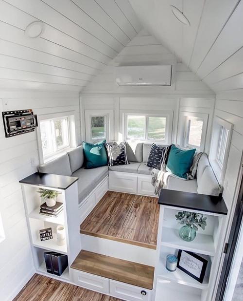 Маленький домик для работающего человека. 02