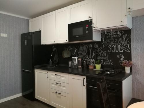 Всё придумано и продумано мною от и до. 02