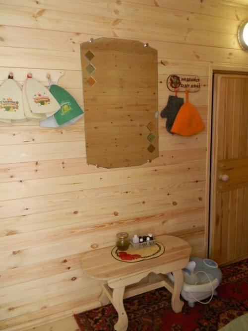 Наконец - то построили в этом году на даче баньку. 07