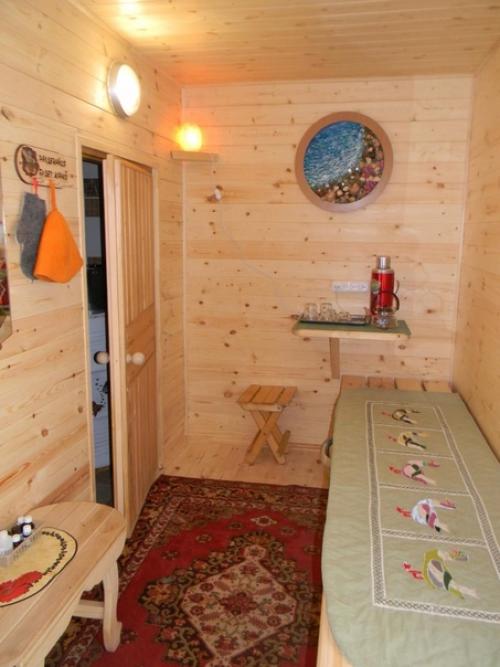 Наконец - то построили в этом году на даче баньку. 06