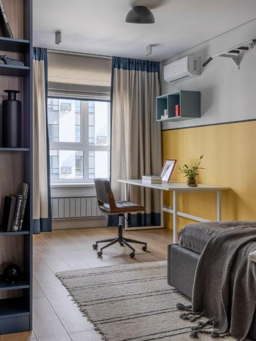 Цветная квартира в Самаре - отличный пример того, как даже жильё для аренды может быть стильным и запоминающимся. 06