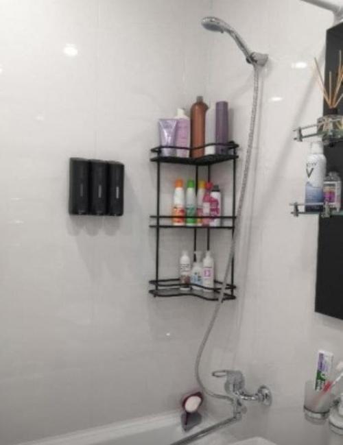 Белоснежный санузел. Бюджетный ремонт в маленьком совмещенном санузле. 02